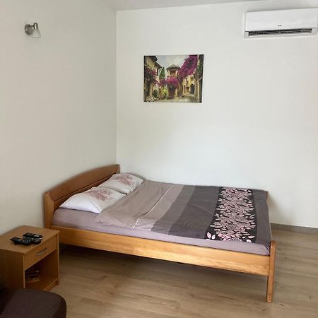 Apartman Iskra Bijela Dış mekan fotoğraf