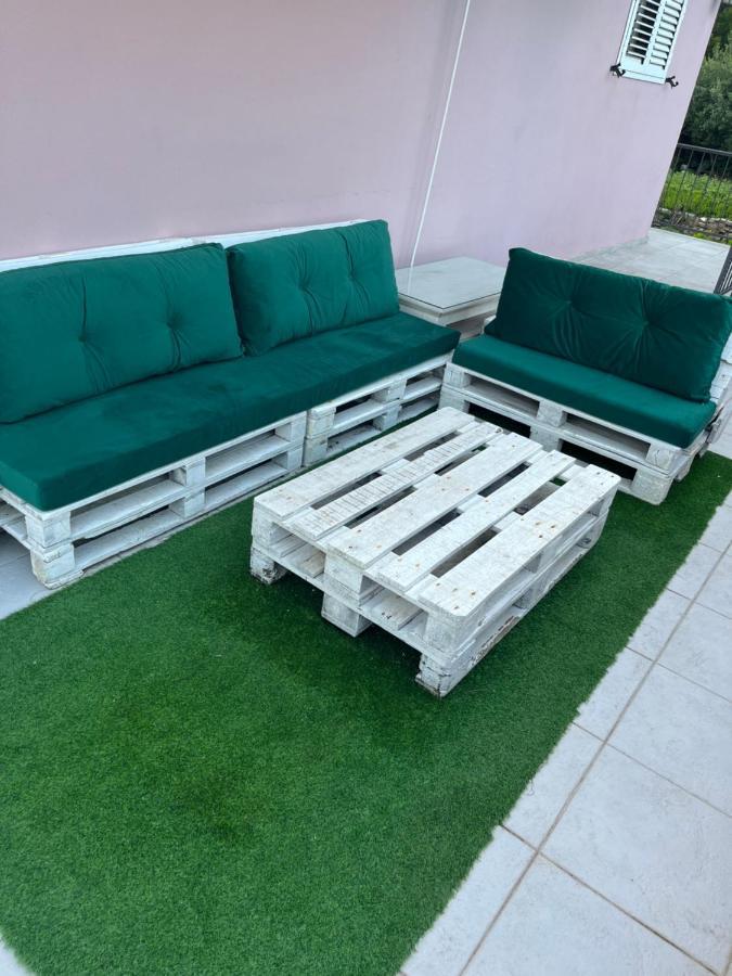 Apartman Iskra Bijela Dış mekan fotoğraf