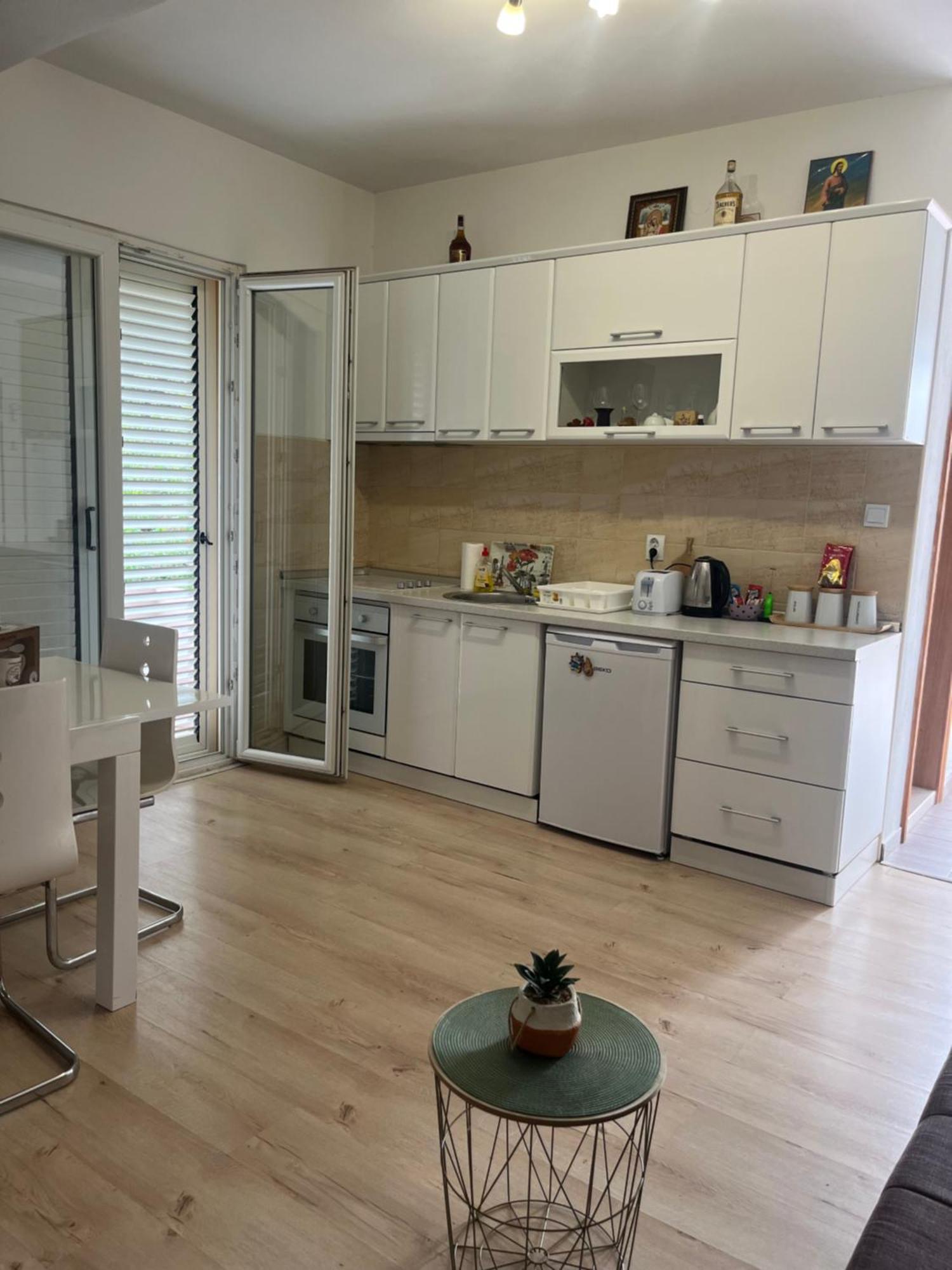 Apartman Iskra Bijela Dış mekan fotoğraf